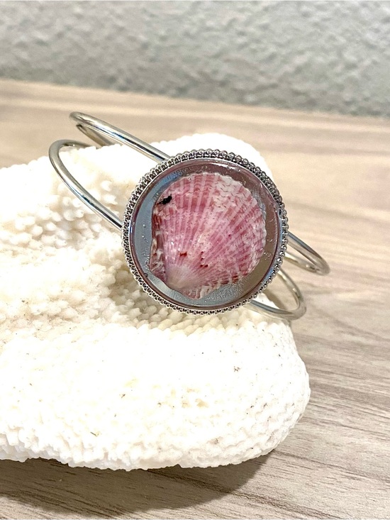 Jewelry - 116. Silver Cuff Bracelet with scallop Seashell Accent from Sanibel island